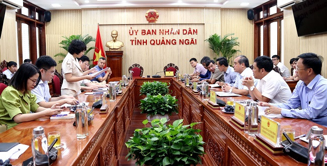 Đoàn kiểm tra công bố quyết định kiểm tra việc thực hiện pháp luật về đấu thầu tại Quảng Ngãi