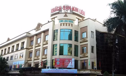 dai-gia-viet-chay-dua-thau-tom-khach-san-kim-lien