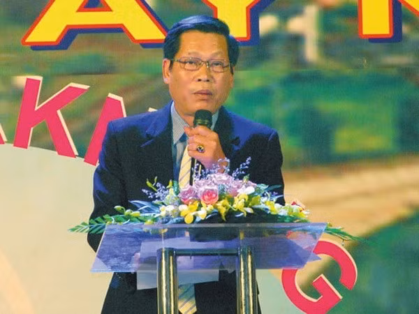 Chân dung 63 Chủ tịch UBND tỉnh, thành phố hiện nay ảnh 15