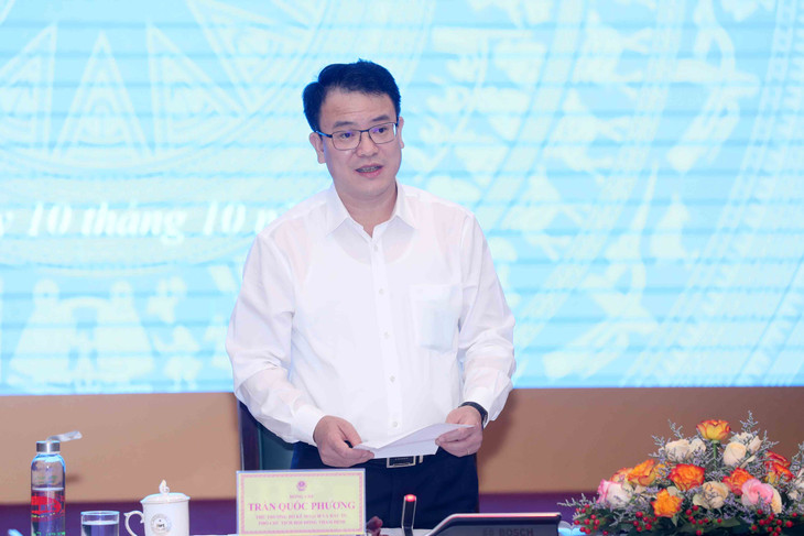 Thứ trưởng Bộ Kế hoạch và Đầu tư Trần Quốc Phương cho rằng, Kon Tum phải xác định các trọng tâm, đột phá và đưa ra được các nhiệm vụ quan trọng cần phải thực hiện để tạo động lực phát triển trở thành một trong những trung tâm động lực của vùng. Ảnh Đức Trung