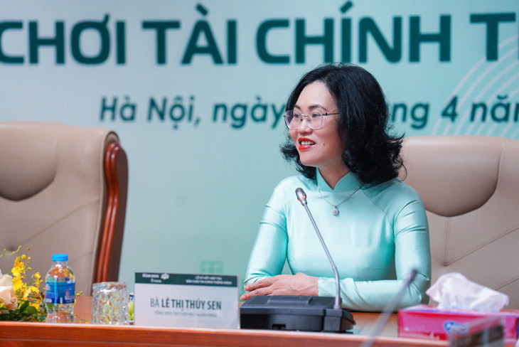 Bà Lê Thị Thúy Sen - Tổng Biên tập Thời báo Ngân hàng