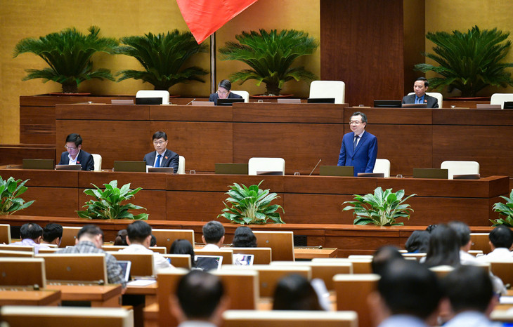 Bộ trưởng Bộ Xây dựng Nguyễn Thanh Nghị giải trình, làm rõ vấn đề tại phiên thảo luận Bộ trưởng Bộ Xây dựng Nguyễn Thanh Nghị giải trình, làm rõ vấn đề tại phiên thảo luận