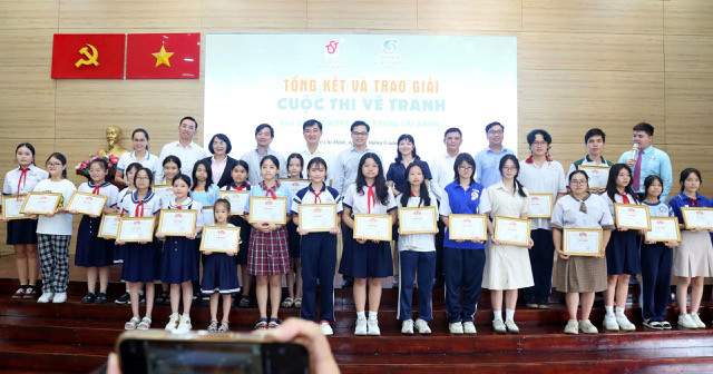 Ban Giám khảo đã lựa chọn ra 170 tác phẩm xuất sắc để trao giải