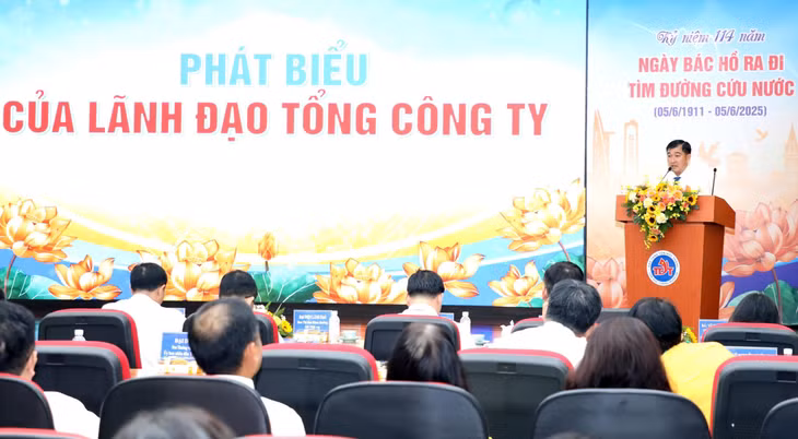 Đồng chí Lý Bửu Nghĩa, Phó Bí thư thường trực Đảng ủy, Phó Tổng giám đốc Tổng công ty phát biểu tại Hội nghị