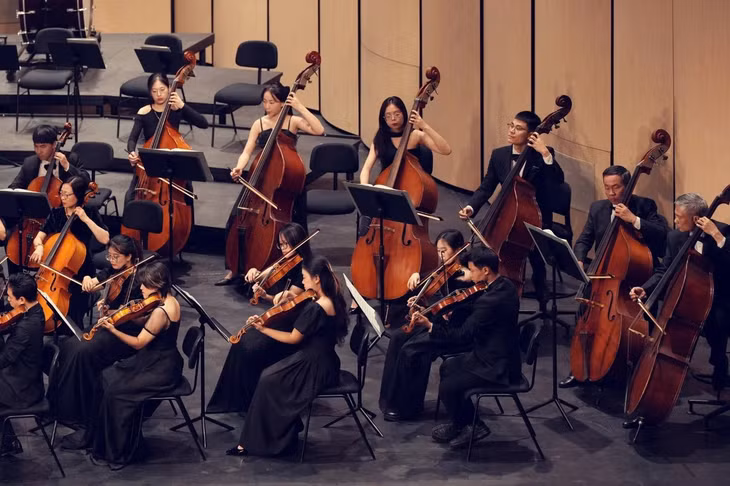 Gala “Đẹp &amp; Chất” sẽ là món quà tinh thần giàu tính nghệ thuật mà ROX Group dành tặng CBNV