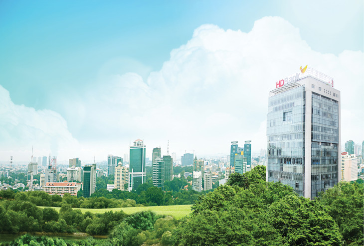 HDBank luôn đồng hành cùng doanh nghiệp và Chính phủ trong các dự án trọng điểm về chuyển đổi năng lượng, năng lượng tái tạo và điện khí LNG HDBank luôn đồng hành cùng doanh nghiệp và Chính phủ trong các dự án trọng điểm về chuyển đổi năng lượng, năng lượng tái tạo và điện khí LNG