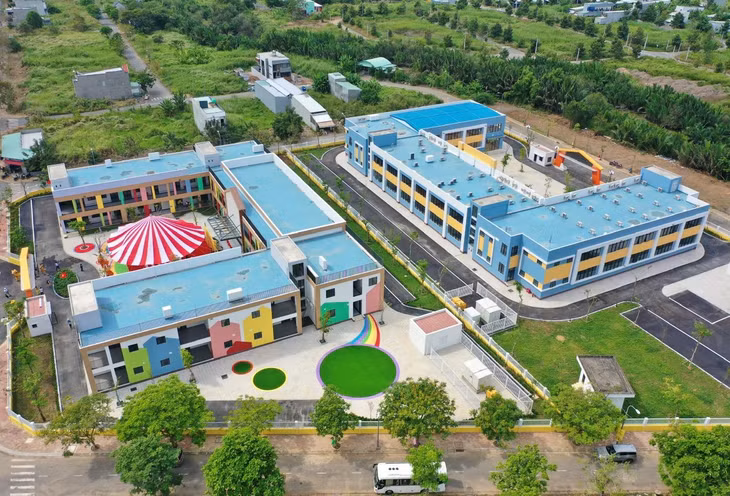 Toàn cảnh trường mầm non và tiểu học Khu tái định cư Thái Sơn.
