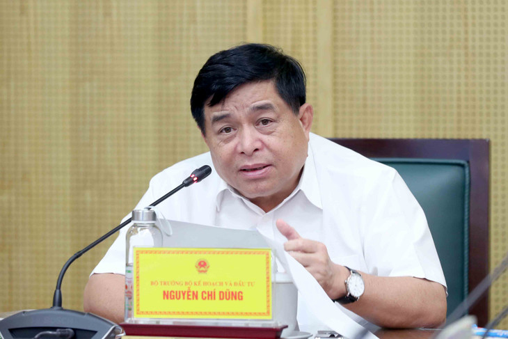 Bộ trưởng Bộ Kế hoạch và Đầu tư Nguyễn Chí Dũng chủ trì cuộc họp bàn về Khung định hướng Quy hoạch vùng Đồng bằng sông Hồng chiều 18/8 (Ảnh Đức Trung)