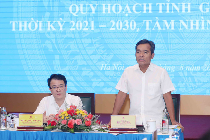 Bí thư Tỉnh ủy Gia Lai Hồ Văn Niên tại Phiên họp