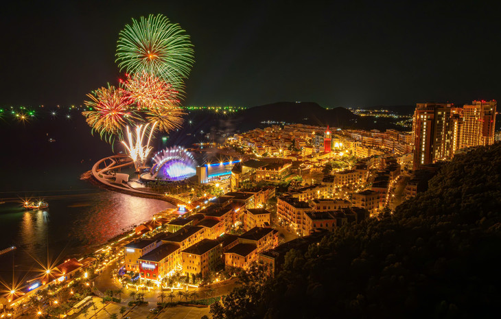 Hệ sinh thái ở Nam đảo Phú Quốc được đầu tư bài bản, đồng bộ, với nhiều công trình đẳng cấp thu hút khách du lịch và phát triển kinh tế địa phương Hệ sinh thái ở Nam đảo Phú Quốc được đầu tư bài bản, đồng bộ, với nhiều công trình đẳng cấp thu hút khách du lịch và phát triển kinh tế địa phương