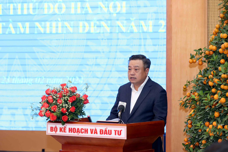 Chủ tịch UBND TP. Hà Nội Trần Sỹ Thanh phát biểu tại Phiên họp. Ảnh: MPI Chủ tịch UBND TP. Hà Nội Trần Sỹ Thanh phát biểu tại Phiên họp. Ảnh: MPI