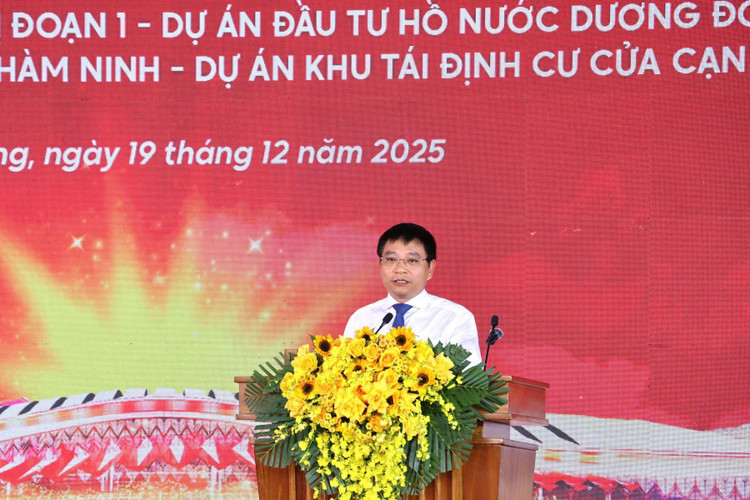 Bộ trưởng Bộ Tài chính Nguyễn Văn Thắng phát biểu tại sự kiện