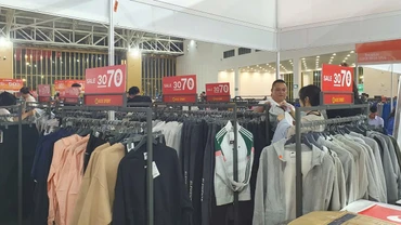 10 tháng, tổng mức bán lẻ hàng hóa và doanh thu dịch vụ tiêu dùng tăng 9,3%