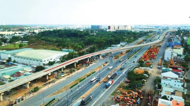 Mở kênh huy động nguồn lực tài chính, phát triển hạ tầng