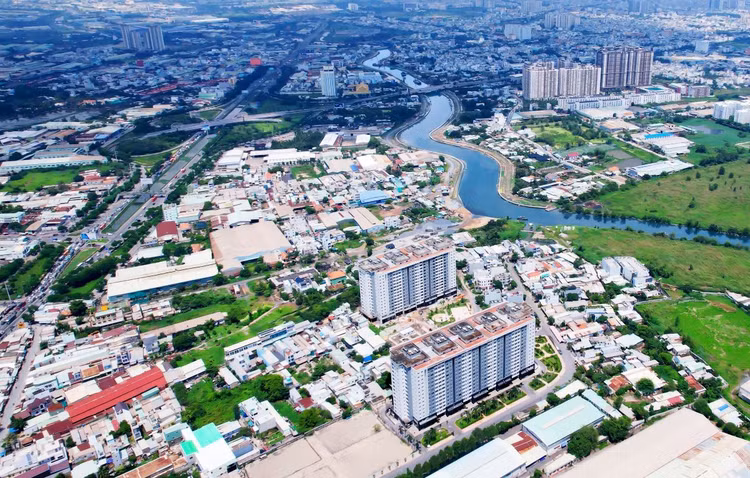 Việc rà soát, phân nhóm các vướng mắc của các dự án để tháo gỡ, sẽ giúp chủ đầu tư sớm hoàn thành các thủ tục pháp lý. Ảnh: Gia An