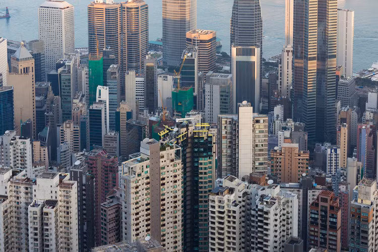 JLL khuyến nghị chính phủ Hồng Kông nên loại bỏ chính sách đóng dấu đặc biệt và xem xét áp dụng chính sách đóng dấu kép