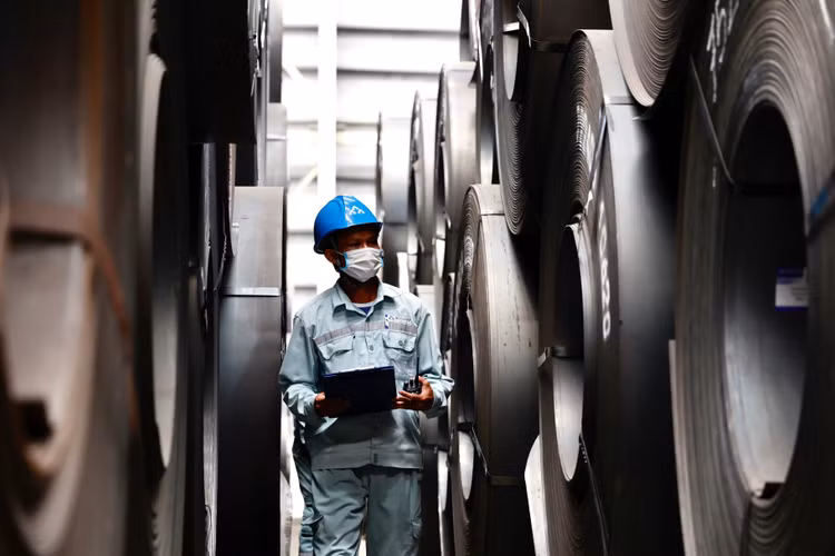 Kho thép cuộn cán nóng (HRC) của Hòa Phát