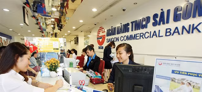 Theo các nhà băng, việc siết tín dụng bất động sản không ảnh hưởng nhiều đến các khoản vay của khách hàng cá nhân vay mua nhà. ảnh: Đức Thanh