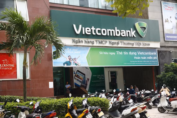 Cách tăng vốn bền vững và hợp lý tại các ngân hàng thương mại cổ phần nhà nước là thoái vốn nhà nước. Ảnh: Nhã Chi