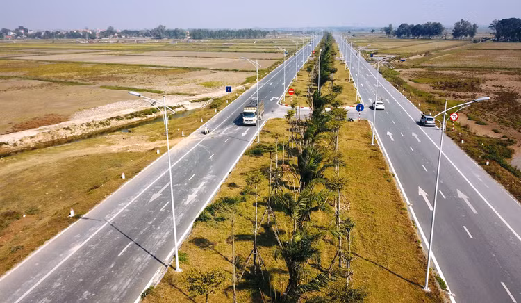 Kết quả thẩm định giá quyền sử dụng đất công và tài sản trên đất theo các phương pháp hiện nay thường không chính xác, thấp hơn giá chuyển nhượng thực tế. Ảnh: Lê Tiên