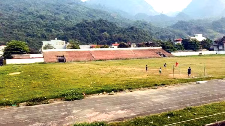 Diện tích đất thực hiện bán đấu giá tại Sân vận động C10, TP. Hà Giang là 12.217 m2
