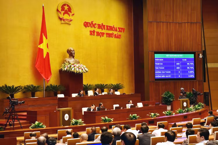 100% đại biểu Quốc hội tham dự Kỳ họp thứ 6 Quốc hội khóa XIV đã bấm nút phê chuẩn CPTPP. Ảnh: Quang Khánh