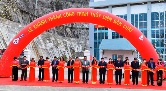 Công trình Thủy điện Bản Chát sau khi vận hành sẽ đóng góp sản lượng lớn cho hệ thống điện quốc gia. Ảnh: Trần Tuyết