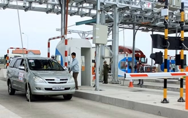 Phí đường bộ tăng đang tạo sức ép lớn lên nền kinh tế. Ảnh minh họa: Internet
