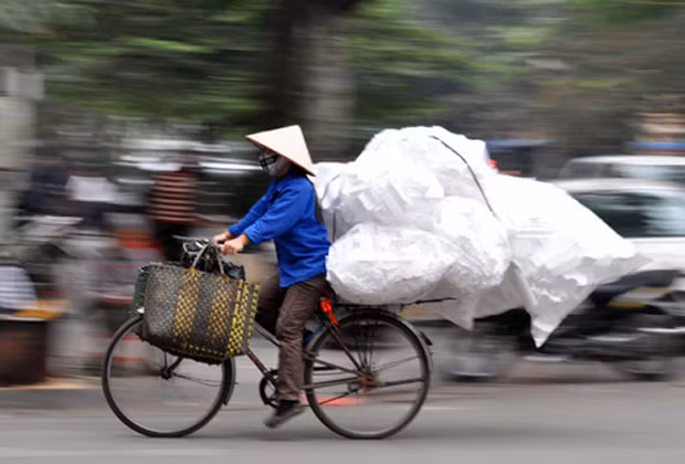 Nợ của Chính phủ đã vượt trần Quốc hội cho phép và tương đương 50,3% GDP năm 2014. Ảnh: A.Q