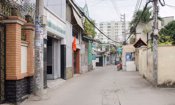 Nhà phố hẻm ôtô tại ngoại thành TP HCM đang tăng giá trong biên độ 8-35% trong vòng một năm qua. Ảnh:Vũ Lê