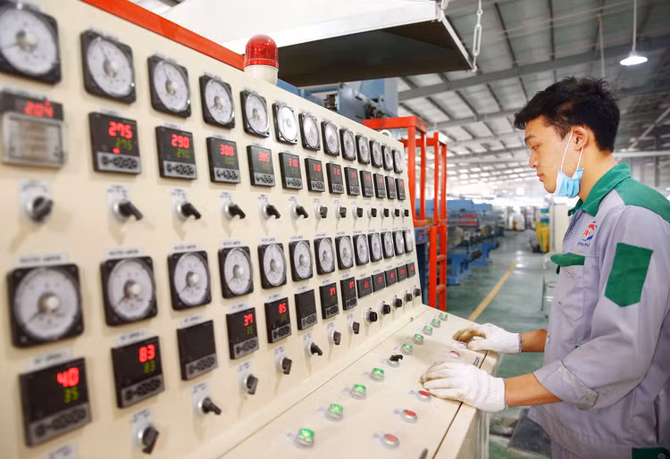 Mục tiêu 1 triệu DN vào năm 2020 có đạt được hay không phụ thuộc nhiều vào nỗ lực cải cách môi trường kinh doanh, thủ tục hành chính. Ảnh: Lê Tiên