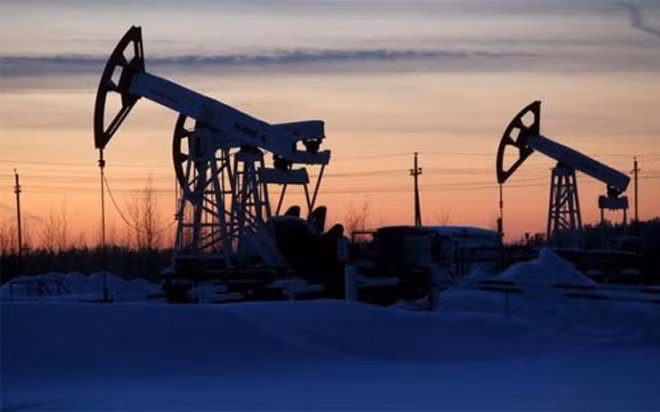 Một mỏ dầu ở Siberia, Nga ngày 25/2/2016 - Ảnh: Reuters.