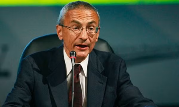 Ông John Podesta, Giám đốc chiến dịch tranh cử của bà Hillary Clinton. Ảnh: AP.