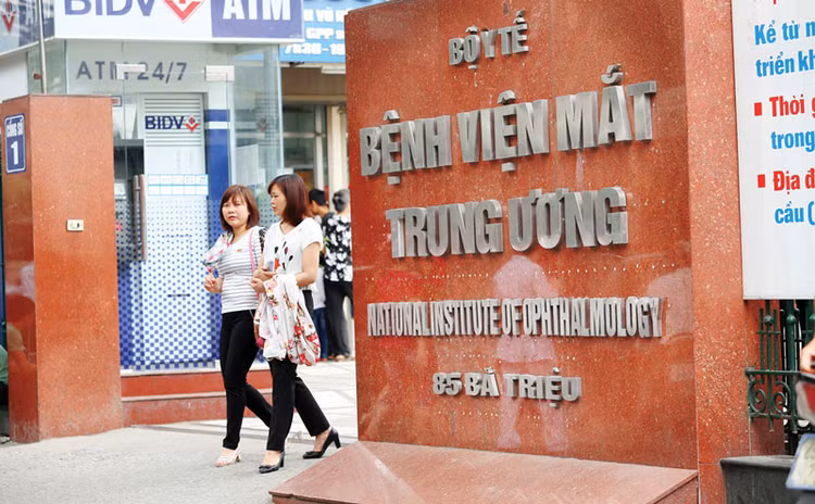 7 gói thầu lớn do Bệnh viện Mắt Trung ương mời thầu có tổng giá trị trúng thầu hơn 383,6 tỷ đồng. Ảnh: Lê Tiên