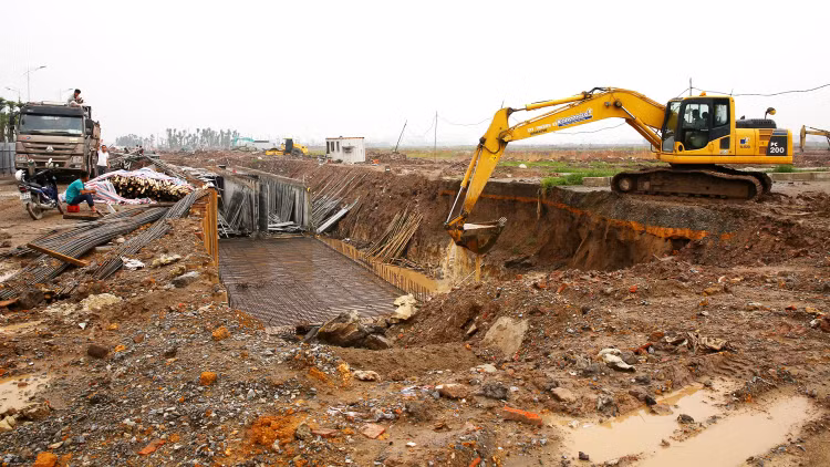 Chậm tiến độ, chậm giải ngân vốn đầu tư công vẫn là những tồn tại chưa được khắc phục của các dự án đầu tư sử dụng vốn nhà nước. Ảnh: Lê Tiên