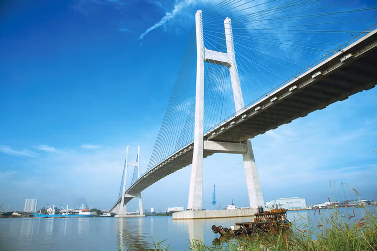 Hạ tầng giao thông được đầu tư mạnh mẽ trong thời gian qua đã giúp nhà đầu tư yên tâm tìm kiếm cơ hội tại TP.HCM