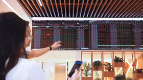 Dự án Luật sửa đổi, bổ sung một số điều của Luật Chứng khoán bổ sung cơ sở pháp lý và bảo đảm an toàn giao dịch điện tử trên thị trường chứng khoán. Ảnh: Tiên Giang