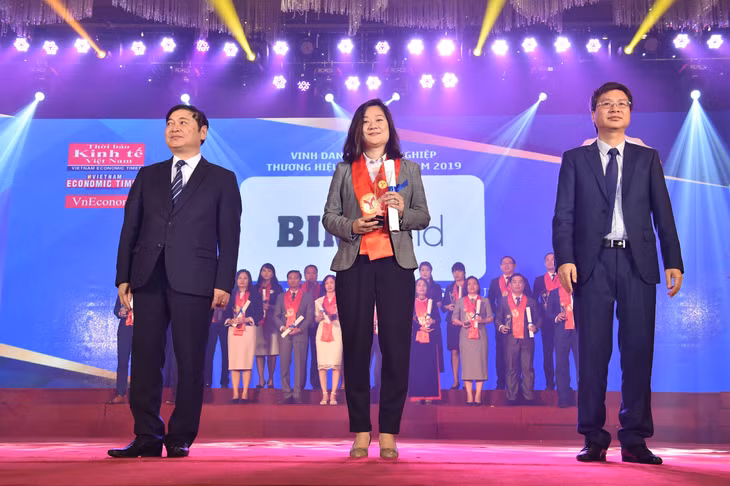 Tập đoàn BIM Group vinh dự được xướng tên trong danh sách Top 10 Chủ đầu tư Bất động sản uy tín năm 2019.