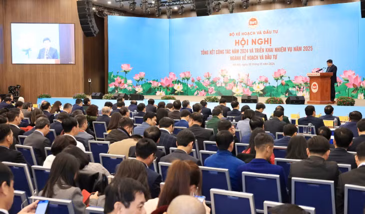 Hội nghị tổng kết công tác năm 2024 và triển khai nhiệm vụ năm 2025 của ngành Kế hoạch và Đầu tư được tổ chức sáng 28/12 tại NIC Hòa Lạc