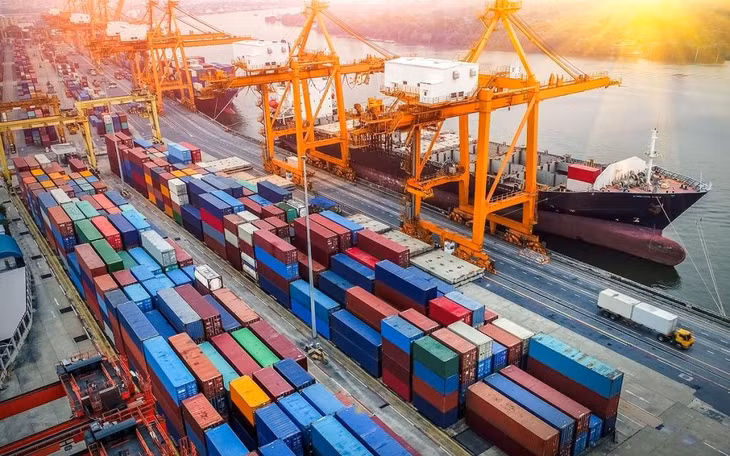 Kim ngạch xuất nhập khẩu đạt hơn 660 tỷ USD, mức cao kỷ lục từ trước đến nay
