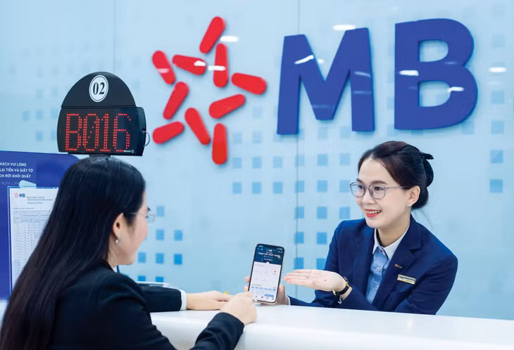 Nhiều doanh nghiệp như MB, REE, Vingroup, FPT… đã chọn niêm yết sớm, huy động được vốn mới qua thị trường chứng khoán để tăng năng lực tài chính, phát triển hoạt động kinh doanh. Ảnh: Quý Bắc