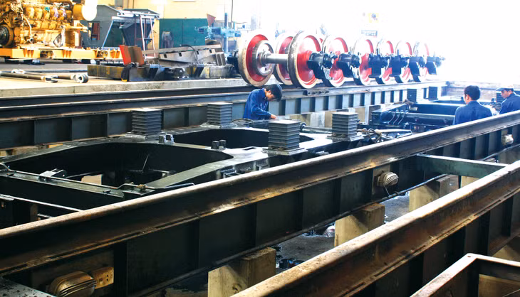 Nhiều doanh nghiệp trong và ngoài nước sẵn sàng tham gia phát triển sản phẩm công nghiệp đường sắt. Ảnh: Tiên Giang