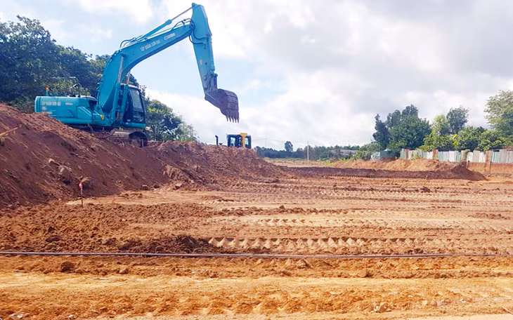 Ước thanh toán vốn đầu tư nguồn ngân sách nhà nước từ đầu năm tới hết tháng 8 là 319.985 tỷ đồng. Ảnh: Song Lê