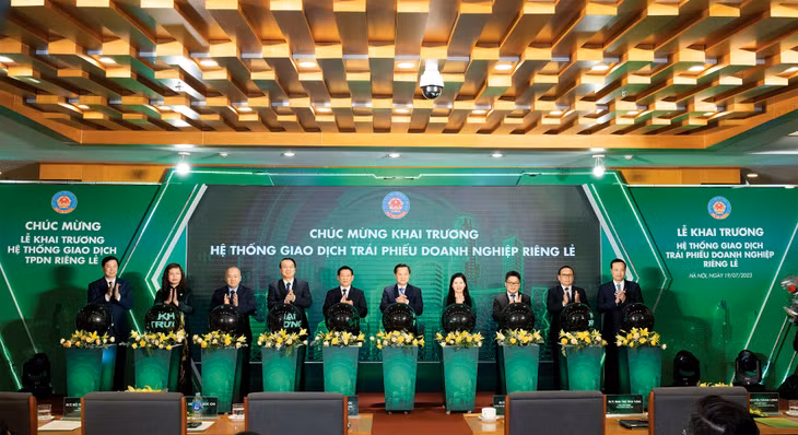 Hệ thống giao dịch trái phiếu doanh nghiệp riêng lẻ khai trương ngày 19/7/2023 với sự chứng kiến của lãnh đạo Chính phủ và một số bộ, ngành