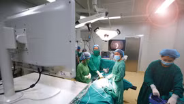 Hình thức đàm phán cạnh tranh được đánh giá là phù hợp với những gói thầu công nghệ mới, giải pháp tích hợp, chuyển đổi số, thiết bị y tế công nghệ cao. Ảnh: Lê Gia Khoa