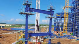 Lilama 69-1 hoạt động trong các lĩnh vực thi công, gia công chế tạo thiết bị, lắp đặt kết cấu thép, dịch vụ trung - đại tu, bảo dưỡng các nhà máy nhiệt điện, thủy điện, hóa chất và xi măng. Ảnh: Việt Cường