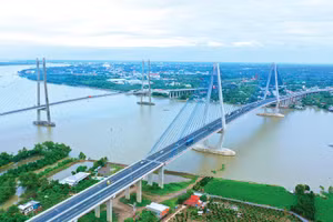 Dự thảo Luật Đấu thầu (sửa đổi) được kỳ vọng sẽ góp phần đẩy nhanh tiến độ, nâng cao chất lượng công trình và hiệu quả sử dụng nguồn lực, qua đó đóng góp thiết thực cho mục tiêu tăng trưởng cao của đất nước. Ảnh: Lê Tiên