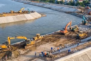 Hưng Yên: Một nhà thầu tham dự gói xây lắp kè sông Kiến Giang gần 319 tỷ đồng