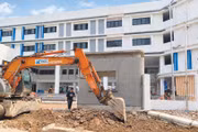 Chủ đầu tư, tư vấn đấu thầu cần phản hồi kịp thời khi tiếp nhận văn bản đề nghị làm rõ để tránh gây hệ lụy, làm ảnh hưởng đến tiến độ triển khai gói thầu dự án. Ảnh: Nhã Chi
