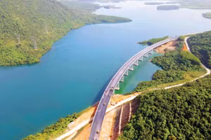 Để tạo nên lực lượng nhân sự xây dựng tương xứng với nhu cầu phát triển hạ tầng đất nước, rất cần giải pháp đồng bộ từ cả Nhà nước, nhà tuyển dụng và nhà trường. Ảnh: Lê Công